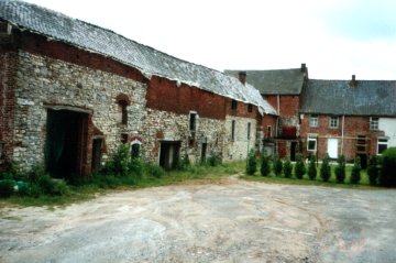 Foto van <p>Moulin de Viesville</p>, Viesville (Pont-à-Celles), Foto: Robert Van Ryckeghem, Kookerke, 20.09.2005 | Database Belgische molens