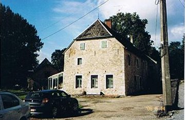 Foto van <p>Moulin de Villers</p>, Villers-la-Tour (Chimay), Foto: Robert Van Ryckeghem, 14.08.2008 | Database Belgische molens