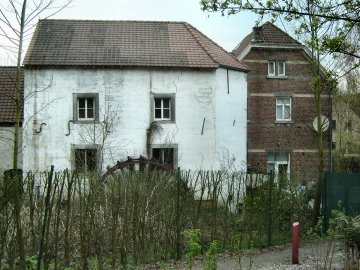 Foto van <p>Moulin Thonnard</p>, Eben-Emael (Bassenge), Foto: Will Urselmann, Maastricht, 09.04.2010 | Database Belgische molens