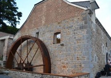 Foto van <p>Moulin de la Paix-Dieu</p>, Jehay-Bodegnée (Amay), Foto EdA, 06.09.2013 | Database Belgische molens