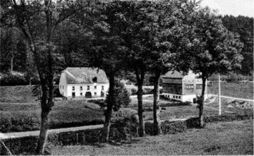 Foto van <p>Wiesenbacher Mühle<br />Zur Alten Mühle</p>, Lommersweiler (Sankt Vith), Prentkaart (Verlag P. Wingels Nyken, Sankt Vith - phototipie d'art Jacobs, Bruxelles - coll. R. Van Ryckeghem) | Database Belgische molens