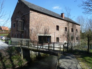 Foto van <p>Moulin de Wasseiges<br />Moulin banal<br />Moulin Fossion</p>, Wasseiges, Foto: Ton Slings, 01.04.2012 | Database Belgische molens