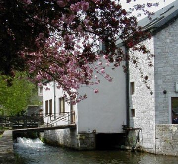 Foto van <p>Moulin de Nismes<br />Moulin Guillaume</p>, Nismes (Viroinval), Photo: Claude Carlier | Database Belgische molens