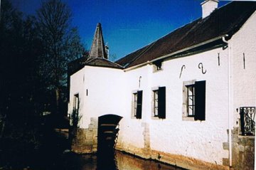Foto van <p>Moulin de Noville<br />Vieux Moulin</p>, Noville-sur-Méhaigne (Eghezée), Foto: Robert Van Ryckeghem, Koolkerke | Database Belgische molens