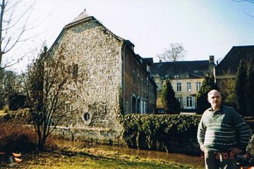 Foto van Moulin de l'Abbaye, Warnant (Anhée), Foto: Robert Van Ryckeghem, Sint-Andries, 19.02.2003 | Database Belgische molens