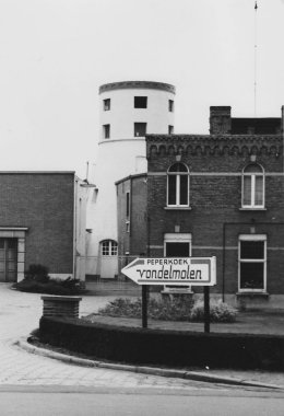 Foto 3 van Vondelmolen, Lebbeke, Verzameling Ons Molenheem | Database Belgische molens Vondelmolen, Lebbeke, Verzameling Ons Molenheem | Database Belgische molens
