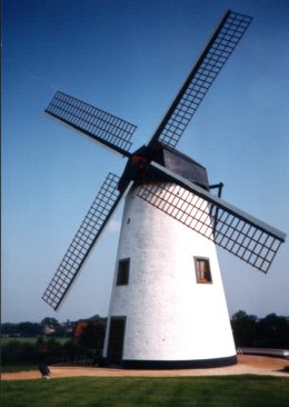 Foto van Moulin Gustot<br />Moulin d'Opprebais, Opprebais (Incourt), Foto: Robert Van Ryckeghem | Database Belgische molens