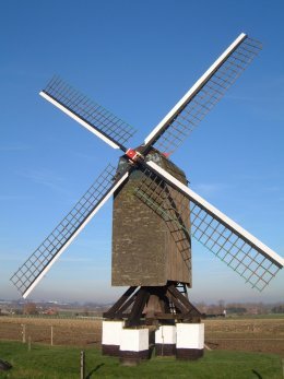 Foto van Kleine Herentmolen, Meulebeke, Foto: Donald Vandenbulcke, Staden | Database Belgische molens