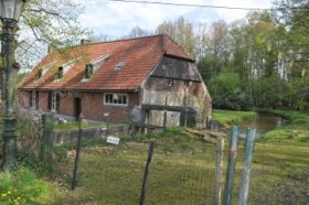 <p>Kleine Molen<br />Kleinmolen<br />Volmolen</p>