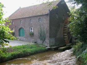 <p>Galdermansmolen<br />Dorpermolen<br />Dorpsmolen</p>