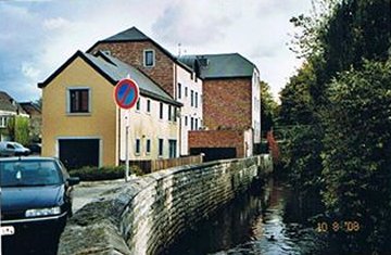 Foto van <p>Moulin Dubois<br />Moulin banal</p>, Arquennes (Seneffe), Foto: Robert Van Ryckeghem, 10.08.2008 | Database Belgische molens