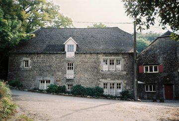 Foto van <p>Grand Moulin<br />Vieux Moulin</p>, Barbençon (Beaumont), Foto: Robert Van Ryckeghem, Sint-Andries, 29.09.2013 | Database Belgische molens