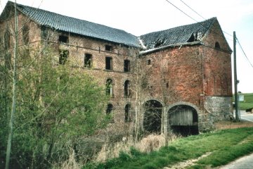 Foto van <p>Moulin Camille Vos<br />Moulin des Trieux<br />Moulin du Châpitre Saint-Vincent de Soignies</p>, Cambron-Saint-Vincent (Lens), Foto: Lieven Denewet | Database Belgische molens