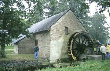 Foto van Klaaskensmolen<br />Kleeskensmolen, Neeroeteren (Maaseik), Foto: Molencentrum, Roosendaal, Nederland | Database Belgische molens