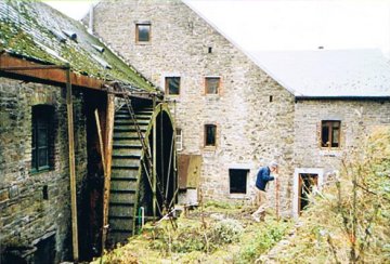 Foto van <p>Grand Moulin<br />Moulin Lallemand</p>, Esneux, Foto: Robert Van Ryckeghem, Koolkerke | Database Belgische molens