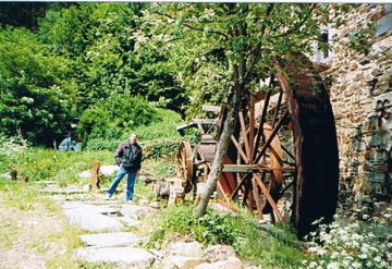 Foto van <p>Walleroder Mühle<br />Mühle in der Eiterbach</p>, Recht (Sankt Vith), Foto: Robert Van Ryckeghem, Sint-Andries | Database Belgische molens