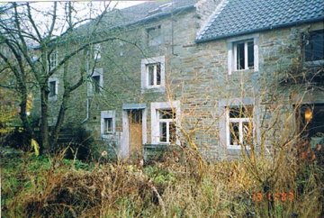 Foto van <p>Moulin de la Forge<br />Ancien Moulin des Forges</p>, Villers-le-Temple (Nandrin), Foto: Robert Van Ryckeghem, 13.11.2003  | Database Belgische molens