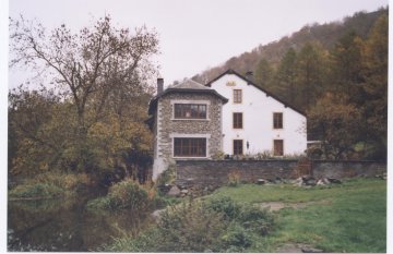 Foto van <p>Moulin Willaime</p>, Herbeumont, Foto: Roger Van Raemdonck, Niel | Database Belgische molens