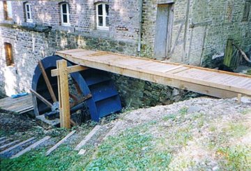 Foto van Moulin de Masbourg, Masbourg (Nassogne), Foto: Robert Van Ryckeghem, Koolkerke | Database Belgische molens