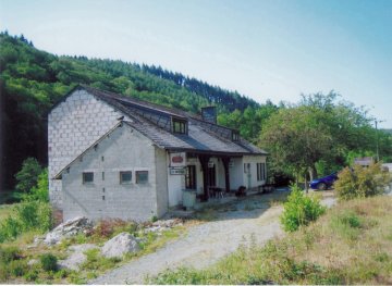 Foto van <p>Moulin de Frahan</p>, Rochehaut (Bouillon), Foto: Renée Vingerhoed, juin 2011 | Database Belgische molens