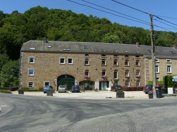 Foto van <p>Moulin Sainte-Cahérine<br />Moulin Purnode</p>, Crupet (Assesse), Foto: Philippe De Zitter, 04.08.2009 | Database Belgische molens