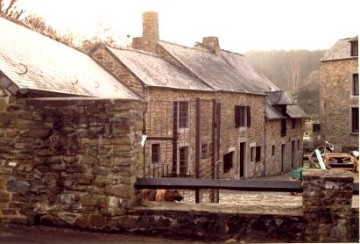 Foto van <p>Moulin d'Hanzinelle</p>, Hanzinelle (Florennes), Foto: Jean-Paul Vingerhoed, Corroy-le-Grand  | Database Belgische molens