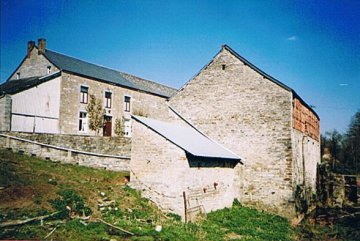 Foto van <p>Le Vieux Moulin<br />Moulin de Lessive<br />Moulin de Magery</p>, Lessive (Rochefort), Foto: Robert Van Ryckeghem, Koolkerke | Database Belgische molens