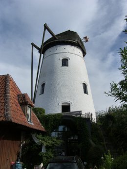 Foto van Prinsenmolen<br />Molen van Baaigem, Baaigem (Gavere), Foto: Philippe De Zitter, 10.08.2008  | Database Belgische molens