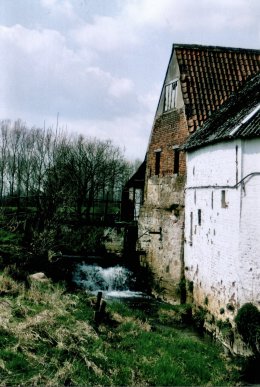 Foto van Lindeveldmolen, Sint-Martens-Lierde (Lierde), Foto: Maarten Osstyn, Adegem  | Database Belgische molens