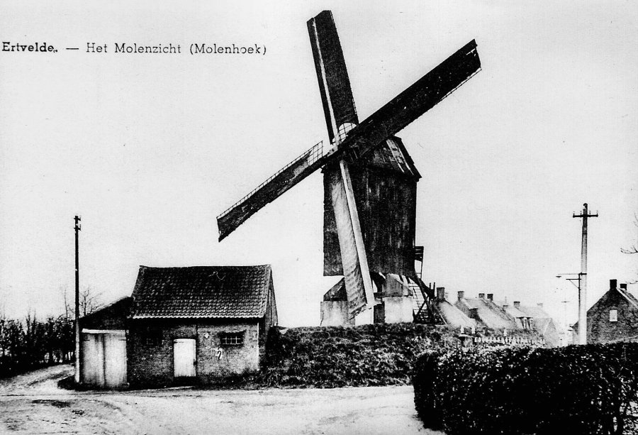 Dorpsmolen, Gillismolen, Molen Gillis, Molen van Molenhoek