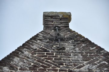 Foto 10 van Herlegemmolen, Zaubeekmolen, 't Waterkot van Herlegem, Kruishoutem (Kruisem), Gevelanker met het jaartal 1768. Foto: Donald Vandenbulcke, 02.11.2011 | Database Belgische molens Herlegemmolen, Zaubeekmolen, 't Waterkot van Herlegem, Kruishoutem (Kruisem), Gevelanker met het jaartal 1768. Foto: Donald Vandenbulcke, 02.11.2011 | Database Belgische molens