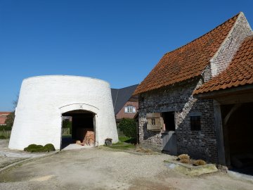 Foto van Poedermolen<br />Molen De Bruyckere, Middelburg (Maldegem), Foto: Willem Jans, 09.03.2014 | Database Belgische molens