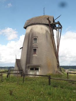 Foto van Triburymolen, Ronse, Foto: Maarten Osstyn, Adegem, 12.08.2014 | Database Belgische molens