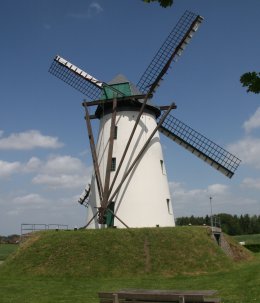 Foto van Schelderomolen<br />Schelderodemolen, Schelderode (Merelbeke), Foto: Gino Plaetsier | Database Belgische molens