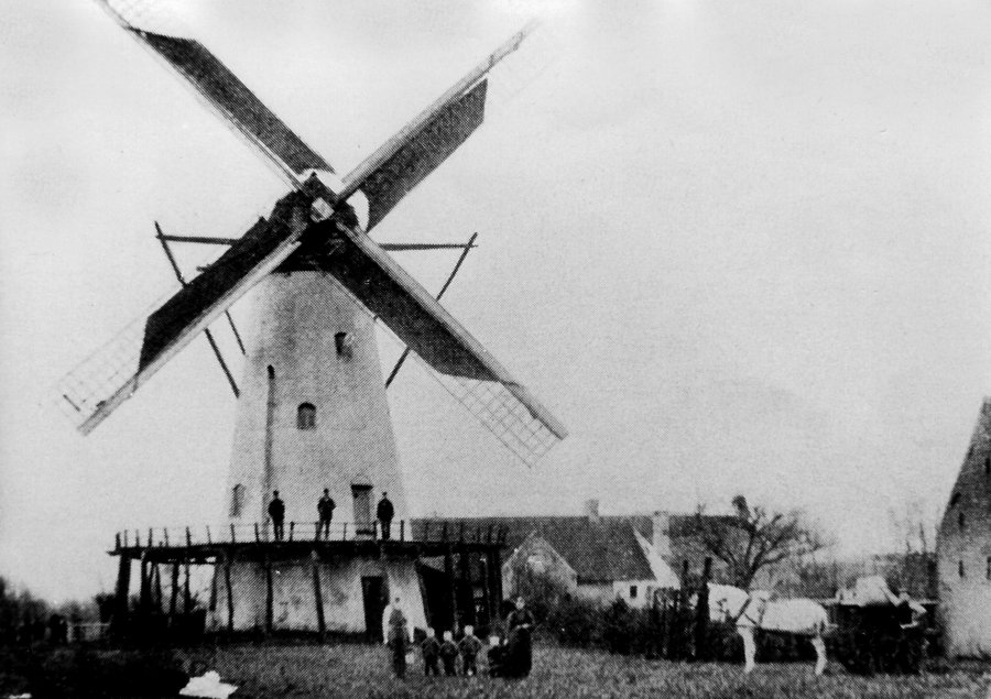 Bekijk molen Kattekeer
Kattekeermolen
Hooiwegemolen<br>Hondekensmolen<br>Lovendonkmolen
