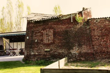 Foto van <p>Doginnemolen, Dogginnemolen, Daginnemolen<br />Mespeleirmolen, Mespelaarmolen, Mespelaremolen</p>, Zele, Foto: Denis Van Cronenburg, 24.04.2010  | Database Belgische molens