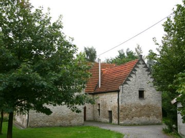 Foto van Watermolen van het Kasteel Dellafaille<br />Watermolen van Lelle<br />Watermolen van Lille, Berg (Kampenhout), Het watermolengebouw. Foto: Kris Vandevoort, 2006 | Database Belgische molens