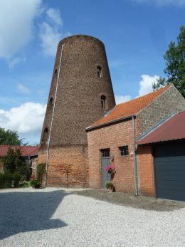 Foto van <p>Sint-Martensmolen<br />Molen Moiné</p>, Lubbeek, Foto: Ton Slings, Heerlen, 17.08.2013 | Database Belgische molens