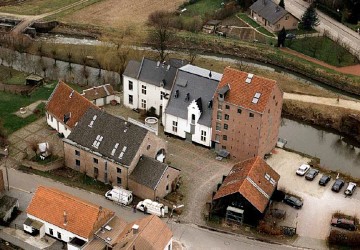 Foto van <p>Molen Van Doren<br />Molen van Rotselaar</p>, Rotselaar, Foto: Dirk Vansintjan | Database Belgische molens