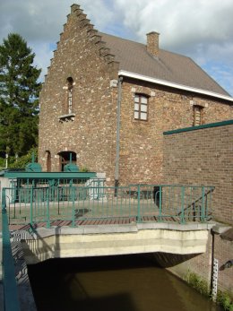 Viermolen, Watermolen van Snyers, Geensmolen, Verbrande Molen