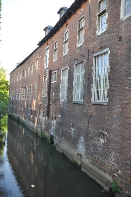 Foto van <p>Molen van het Zwartzustersklooster</p>, Leuven, Foto: Donald Vandenbulcke, Staden, 22.05.2010 | Database Belgische molens