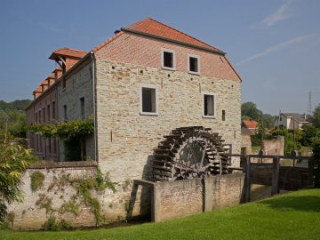 Foto van <p>Moulin de Beaurieux - II<br />Moulin Dussart</p>, Court-Saint-Etienne, Foto: Johan Bakker, 06.07.2013 | Database Belgische molens