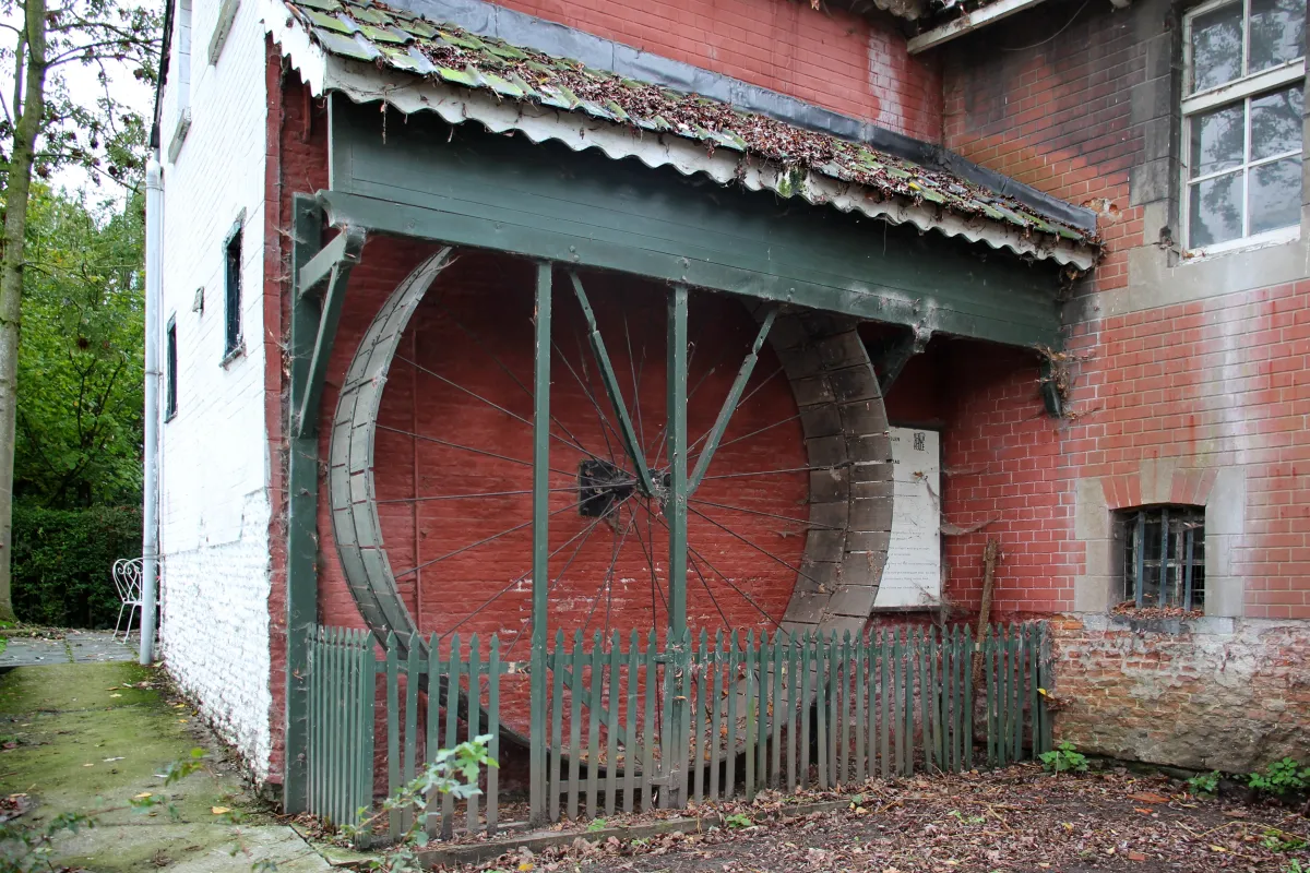 Hondenmolen van 't Hof van Heule, of Heerlijkheid van Heule Hondenmolen van 't Hof van Heule, of Heerlijkheid van Heule