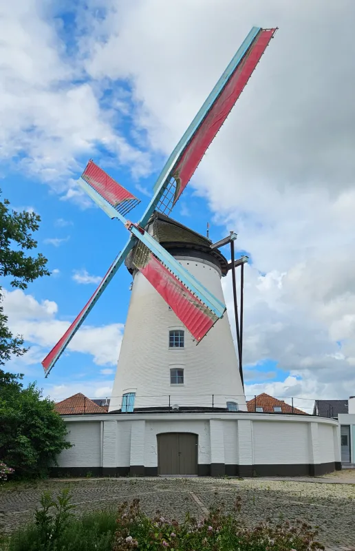 Briekenmolen, Brikkenmolen, Witte Molen