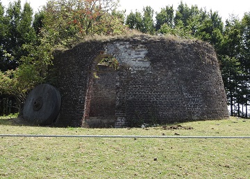 Foto van Plaatsmolen<br />Platsemolen<br />Molen De Mûelenaere, Koolskamp (Ardooie), Foto: Marnix Bogaert, Marke, 05.08.2015 | Database Belgische molens