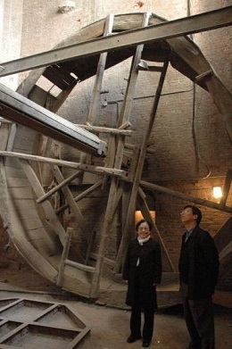 Tredkraan van de Sint-Maartenstoren