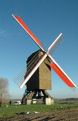 Foto van Poelbergmolen, Tielt, Foto: Donald Vandenbulcke, 2008 | Database Belgische molens