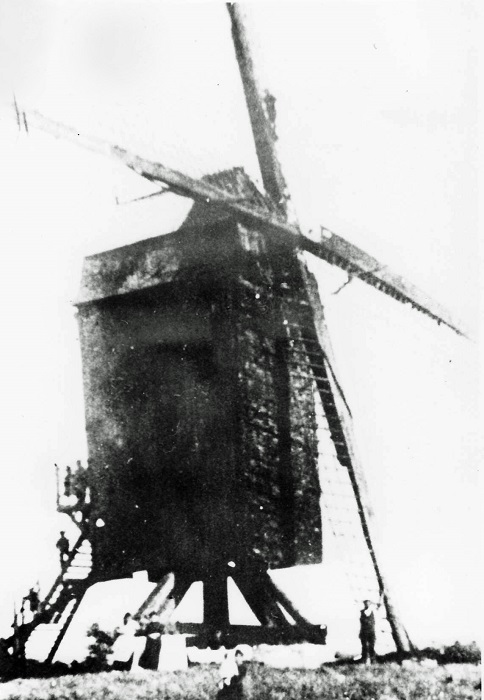 Molen te Wulfsberghe, Wulfsbergmolen, Molen Dhaenens